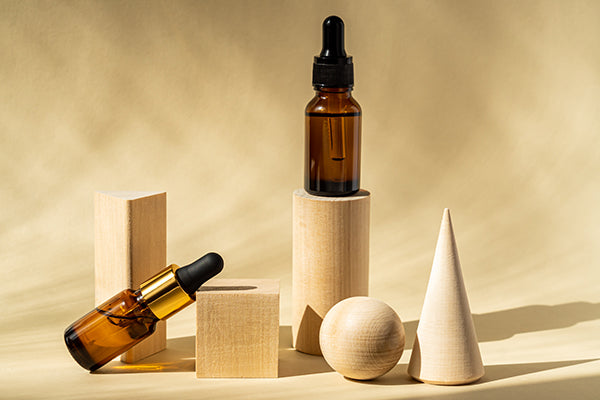 hyaluronic acid vs vitamin C for oily skin